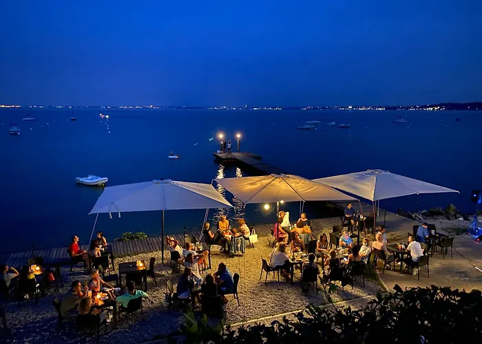 San Michele مكان تخييم Moniga del Garda