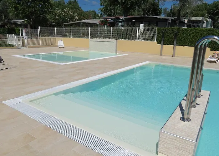 مكان تخييم San Michele Moniga del Garda