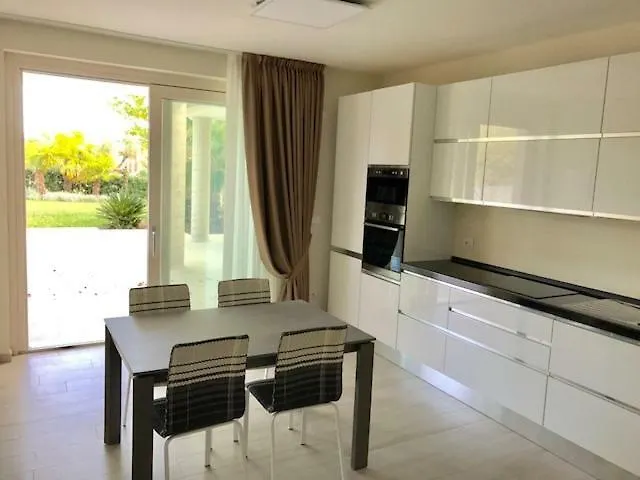 San Michele مكان تخييم Moniga del Garda